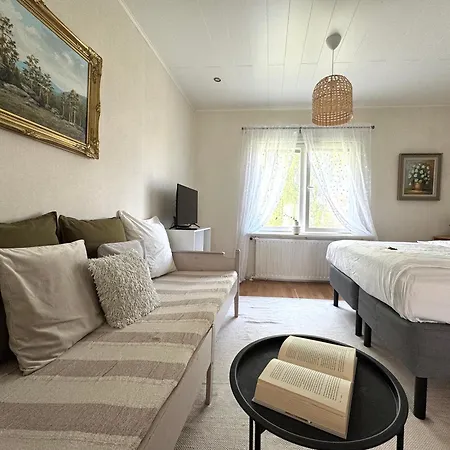 Kaunis Koti Idyllisellae Karjasillalla