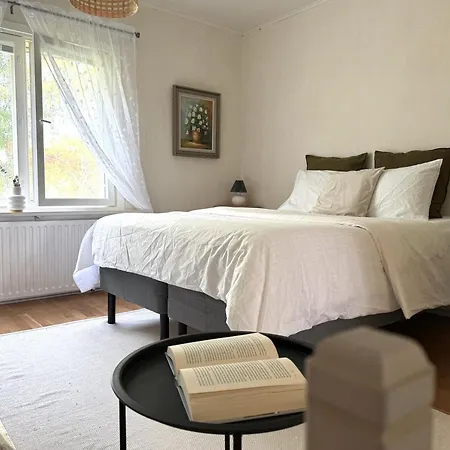 Kaunis Koti Idyllisellae Karjasillalla Lägenhet