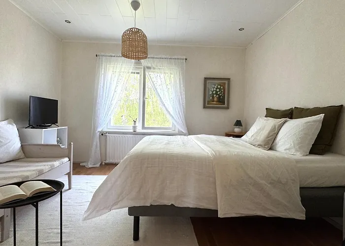 Kaunis Koti Idyllisellae Karjasillalla * 오울루