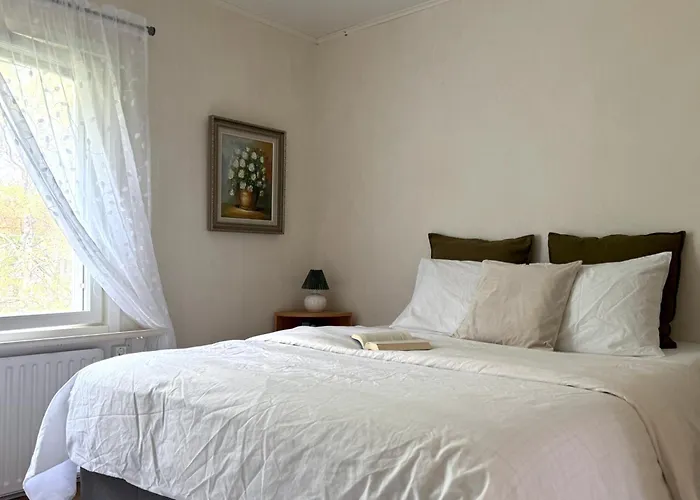 Kaunis Koti Idyllisellae Karjasillalla 오울루