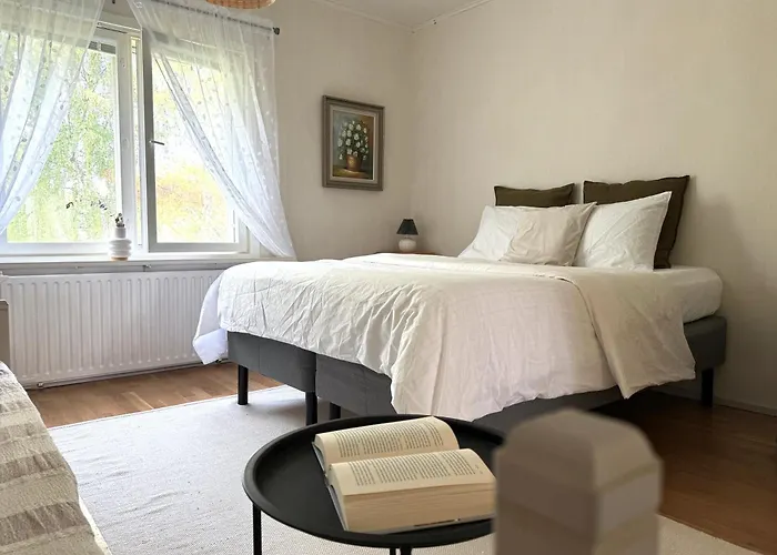 Kaunis Koti Idyllisellae Karjasillalla 아파트