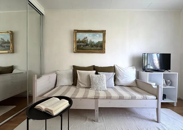 아파트 Kaunis Koti Idyllisellae Karjasillalla 오울루