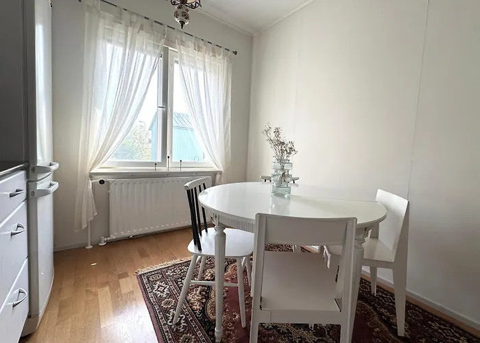 Kaunis Koti Idyllisellae Karjasillalla